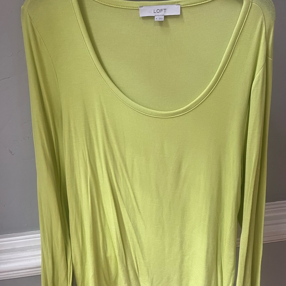 LOFT XL chartruse casual top